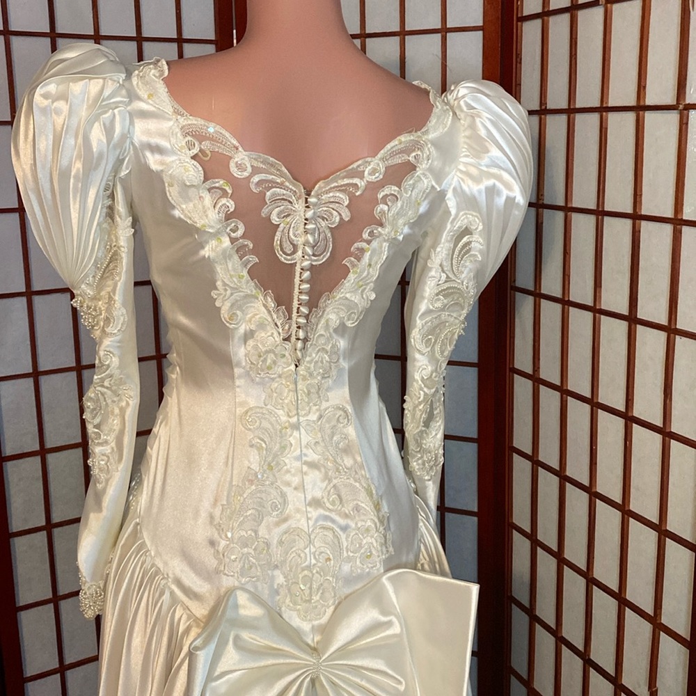Vintage Wedding dress sequence beaded lace wedding dress size 10 gorgeous